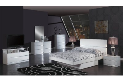 Laura White Lacquered Bedroom Set 