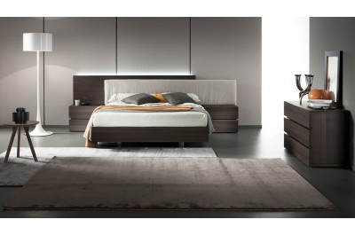 Edge modern bed by Rossetto