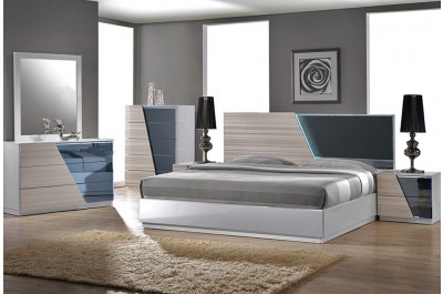 Frozen Modern Lacquered Platform Bedroom Set