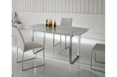 Modo Dining table