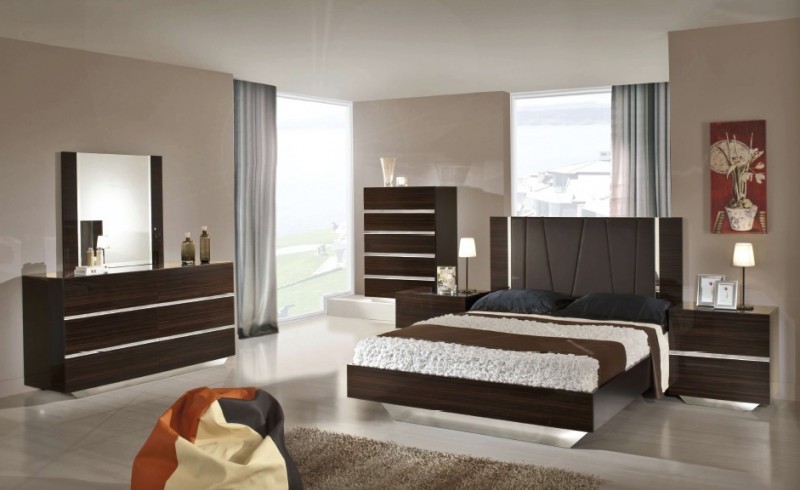 Modrest Luxor Italian Modern Ebony Lacquer Bedroom Set