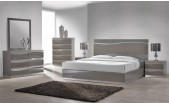 Lion Modern Grey Lacquered Platform Bedroom Set